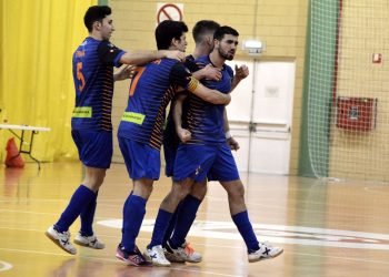 El Colo vence al Rivas  y depende de sí mismo para salvarse