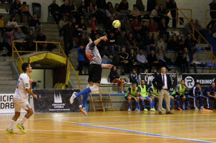 Derrota del Azulejos Moncayo Colo Colo en Santa Isabel