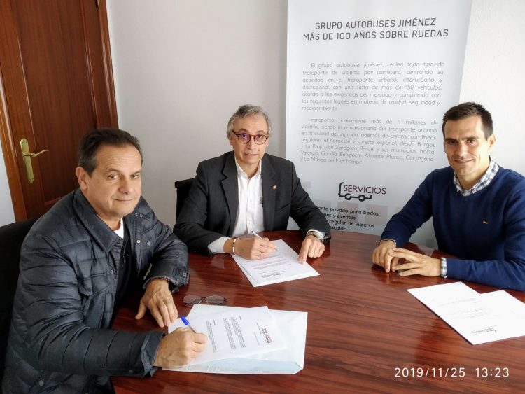 El Azulejos Moncayo Colo Colo viajará con Autobuses Jiménez