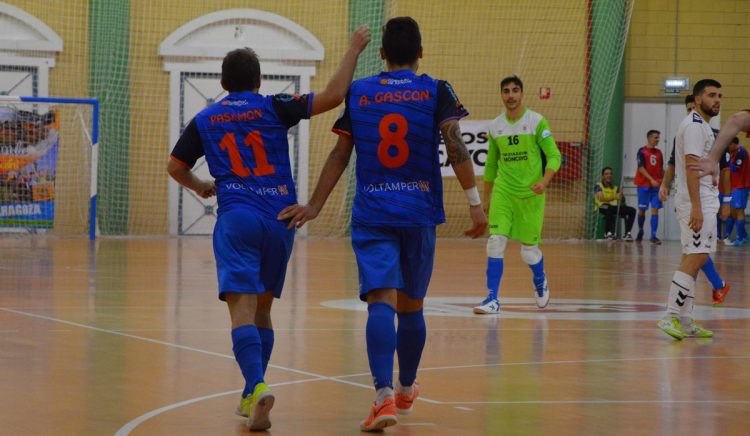 Alfonso Rodríguez aprovecha a toda su plantilla