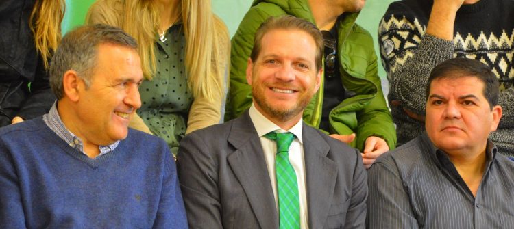 Luis Amado asiste al partido entre el Azulejos Moncayo Colo Colo y el UA Ceutí
