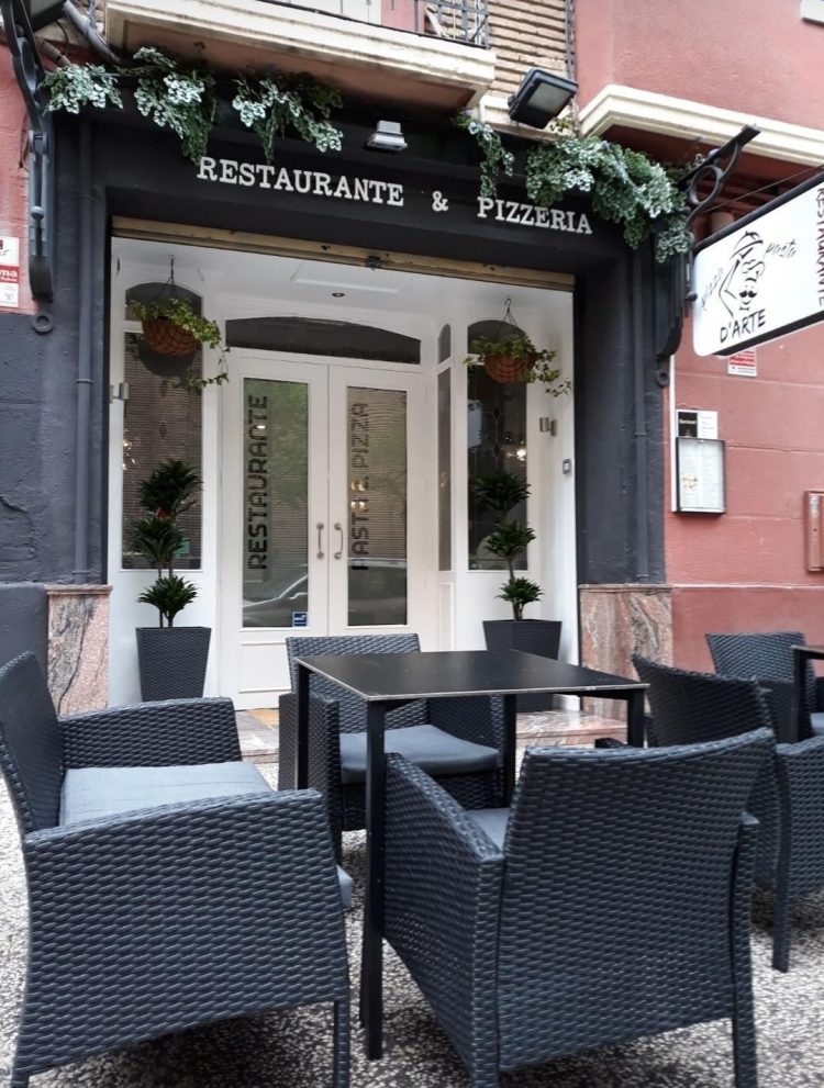 ¡Vuelve a disfrutar, en su terraza, de Restaurante d’Arte & Pizza!