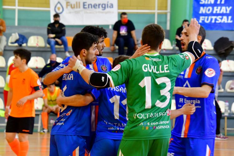 Festival goleador del Full Energía Zaragoza que se acerca a la permanencia