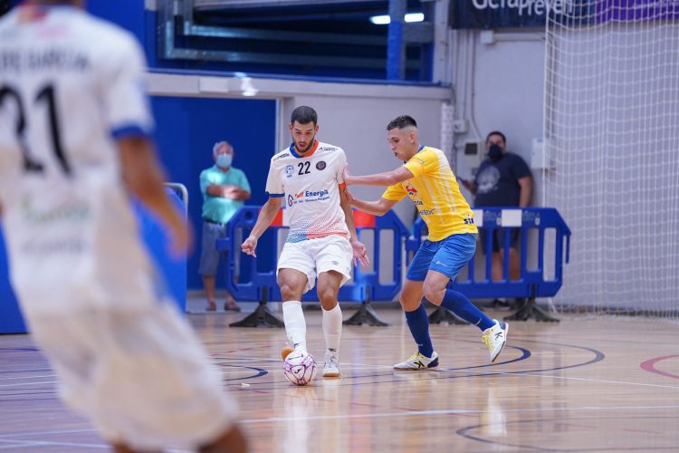 El Full Energía Zaragoza juega contra el Pinseque