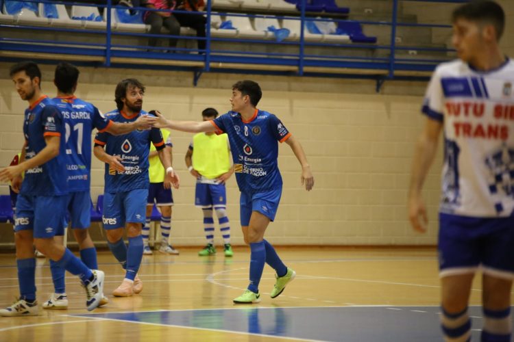 A la tercera eliminatoria por la vía rápida