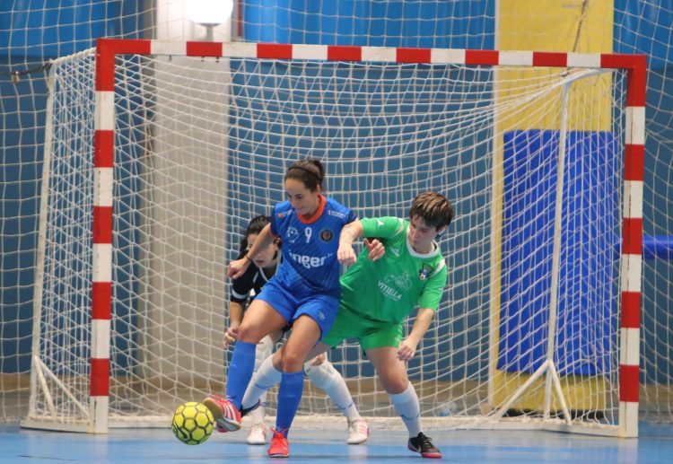 El IngerTV Colo Colo juega ante el Camping Bohalar en el Pabellón Ciudad de Zaragoza