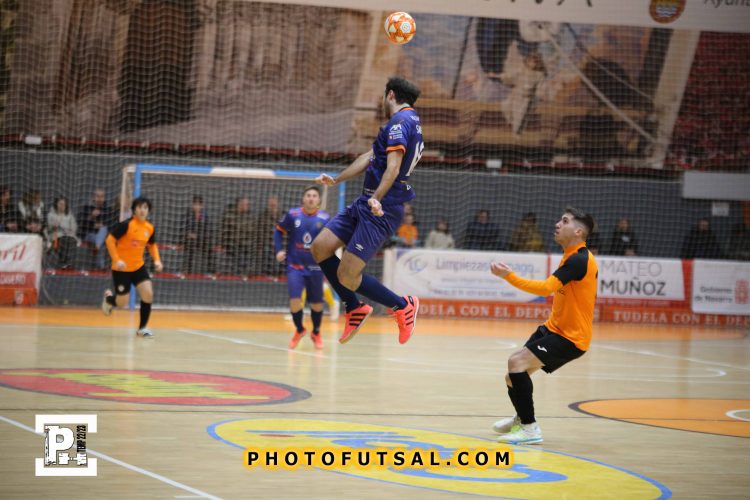 El filial pierde ante un rival directo por la permanencia