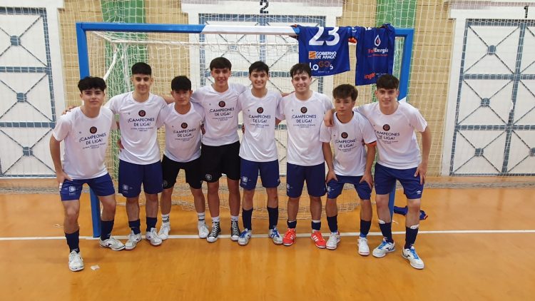 Lucas Marín, octavo juvenil que juega esta temporada en Segunda División ‘B’ con el filial