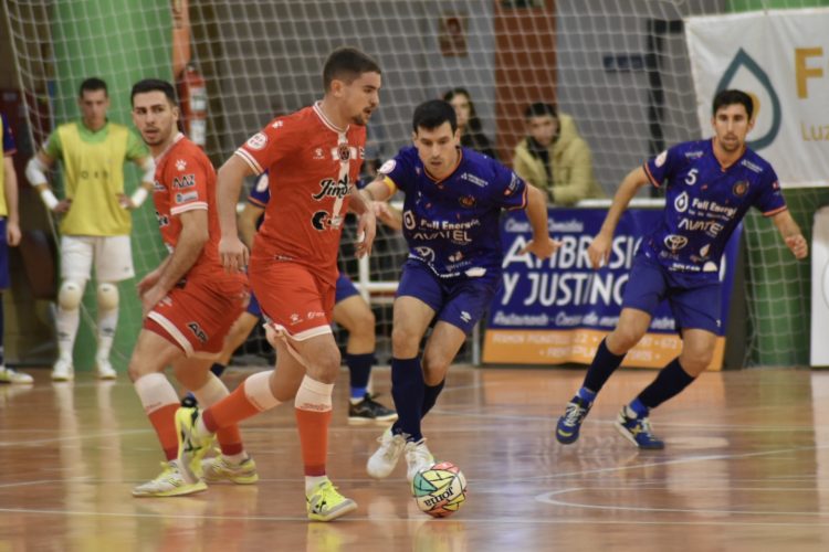 El Full Energía Zaragoza da la cara pero pierde contra el Jimbee Cartagena
