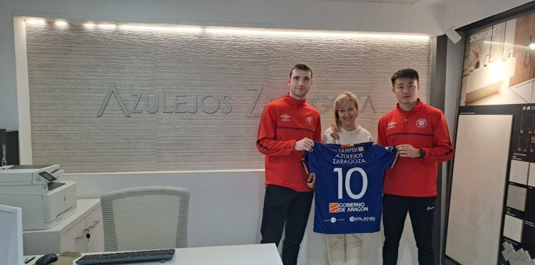 Manu Cebrián y Shunta Uchida visitan Azulejos Zaragoza