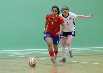 Estrella Blázquez disputa unos amistosos con la Selección Española de Sordas