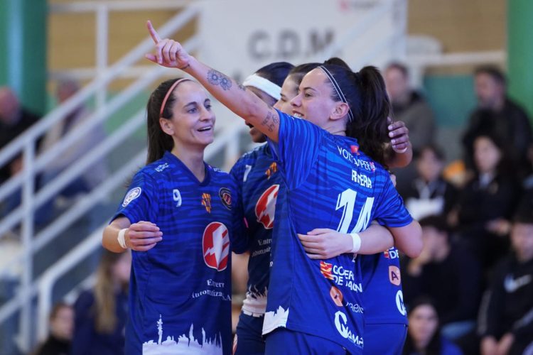 El Entrerríos sigue con la racha y deja los tres puntos en casa