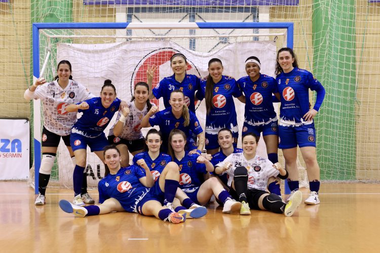 Las azulonas consiguen la tercera victoria consecutiva