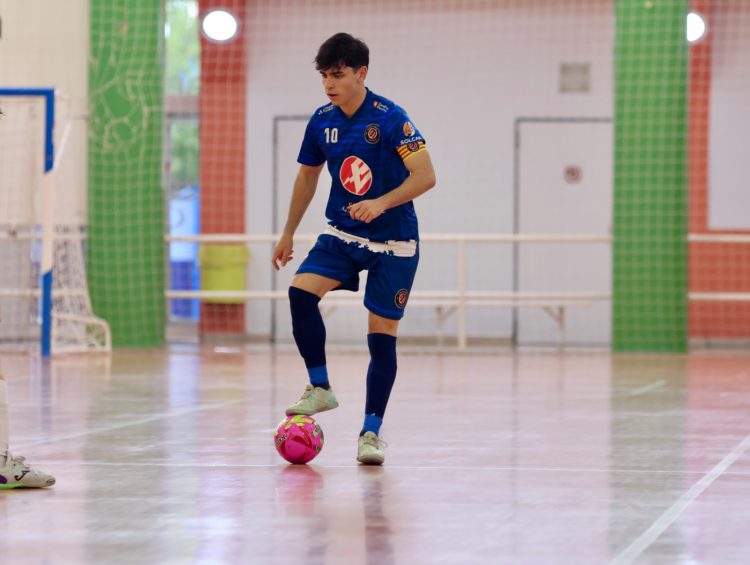 Victoria frente al Ainzón con portería a cero